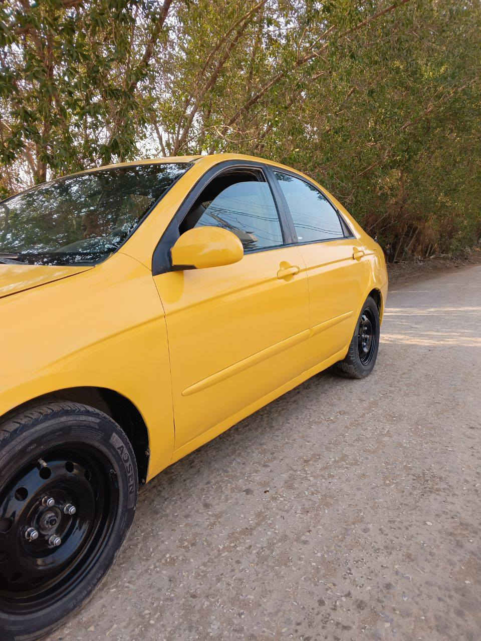 سبكترا 2008
سيارة ب اسمي سنوية لغاية 29 
صبغ فرن جديد بعدها بدون بوليش 
السيارة حلوة. كاعدة مصفرة هيئة وغرامات مداور ثاني يوم لغود شواصي قمارا مكفولات شوية بيها جوة باب السايق بالدوسة صفاح موس قطرة خياس ما بيها 
73 وبيها مجال باقي التفاصيل على الرقم 
***********
***********
عنواني بابل مركز
