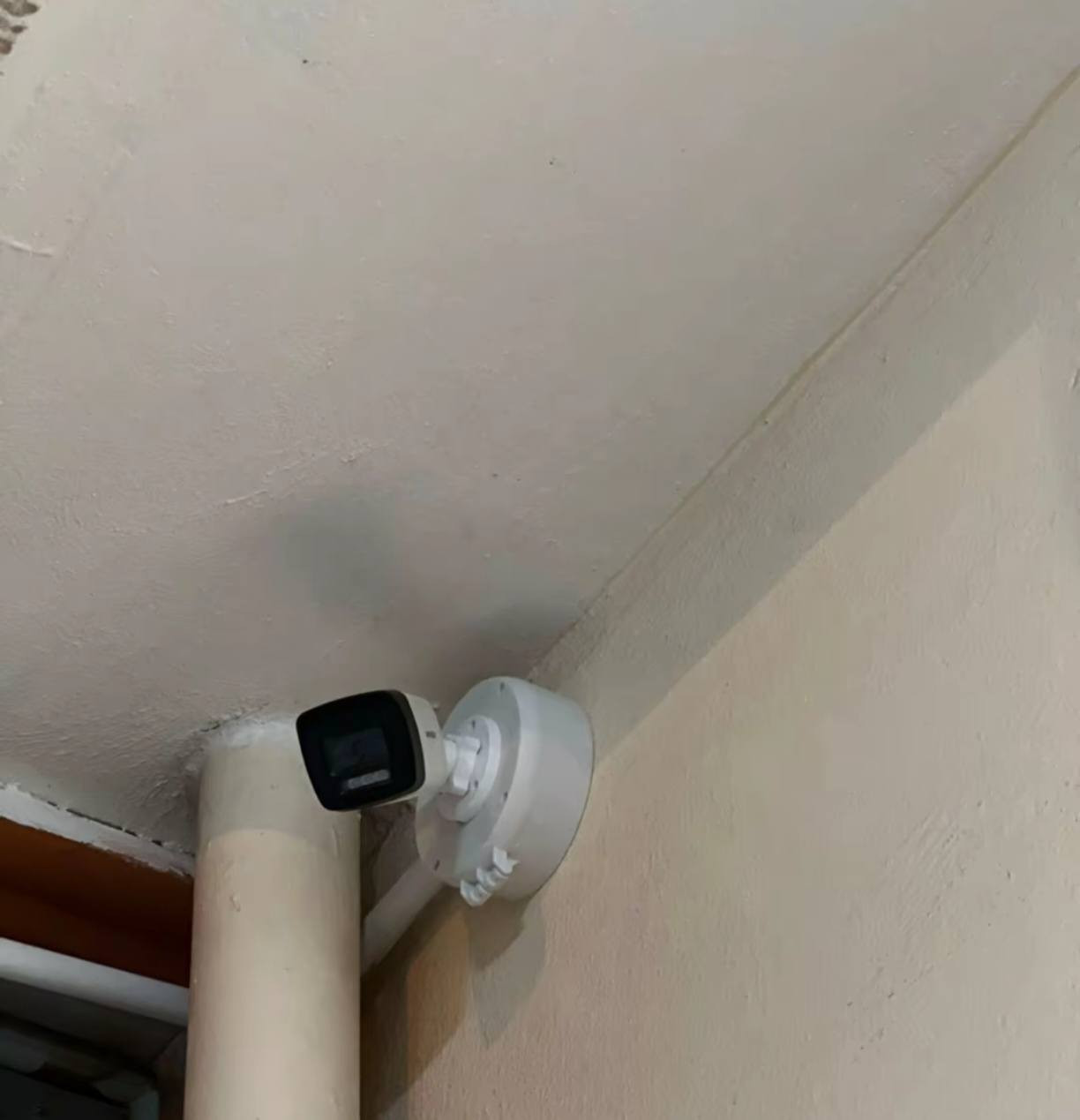 📹 نوفر لك تنصيب كاميرات المراقبة بأحدث التقنيات وبأفضل الأسعار في تكريت والمناطق المجاورة
✅ كاميرات عالية الدقة (HD / 4K)
✅ مشاهدة مباشرة من الموبايل 📱
✅ تسجيل 24 ساعة مع إمكانية الرجوع لأي وقت
✅ تركيب مرتب واحترافي من مهندس مختص
✅ ضمان وجودة عالية
🏠 مناسب للمنازل – المحلات – الشركات – المكاتب
⚡ خبرة في العمل + تنفيذ سريع + أسعار منافسة
📞 للحجز والاستفسار:
***********
