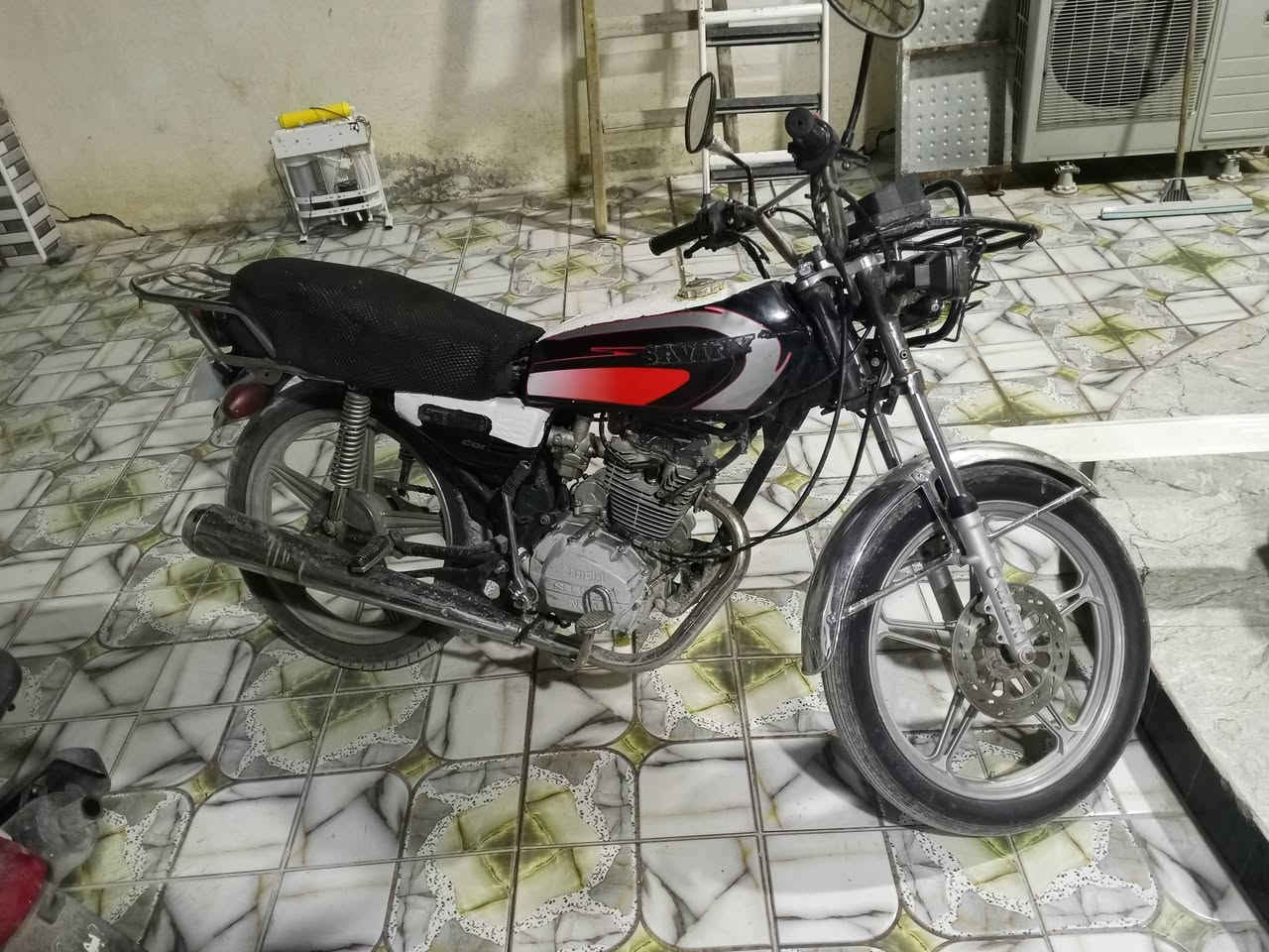 السلام عليكم دراجه ايراني سيفان 5كير نكره صلف كهربائيات كامله موديل 2017 محدث2022حته المكينه اوراق منفيس فقط دراجه كامله مراوس فقط للأستفسار ***********بي واتساب
