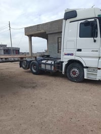 تريله ٢٠٠٤ • بدون ضربة • ٤ دنكير مزوج