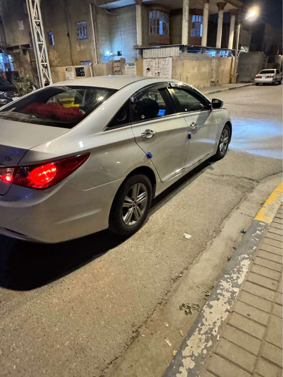 السلام عليكم هونداي سوناتا 2014 وارد كوري كفاله عده الصبغ بيه قليل كفاله من الجراد مواصفاته حلوه شاشه مري شفط يدات نيكل داخل وخارج حساسات وكامره خلفيه مكينه وكير وحداديه كفاله السياره جاهزه الاخير رقم بصره الجديد تحويل مكانه البصره

*********** البصرة, العراق
