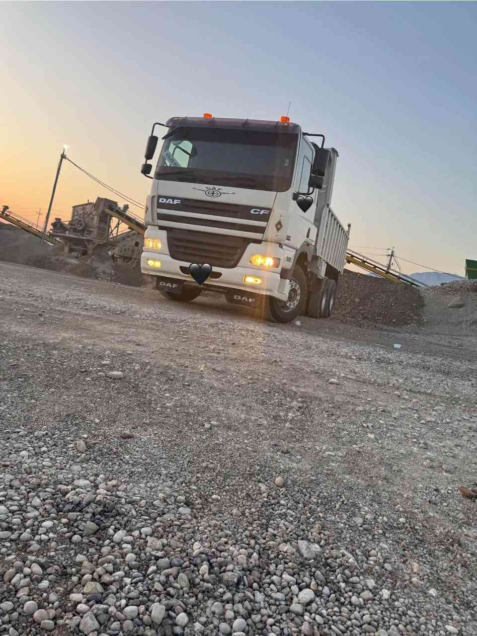 للبیع بۆفرۆشتن
مودێل 2001
ڕقم سەنەوی هەولێر 
تاقم تایەی لۆکە 
بێ بۆیاخە 
مەکینە نەکراوەتەوە 
مەمجوعەی بیلادە 
شانصی بیلاد درێژە 
بۆدی پاکە
هەموو گیانی بەشەرت 

***********
***********

(کۆڕەکە وەسپەپ ڤایبەر لەسەرە)
