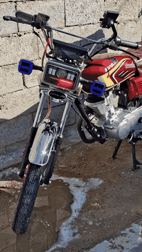 السلام عليكم مرخصت الادمن تايكر ٤ كير مكينه 125 cc الدراجه صارلها 9 تيام من نزلت من المعرض اوراقها منفيس ومكاتب فقط الدراجه سعرها 750 وبيها مجال قليل الاستفسار *********** 
العنوان الامين الاثانيه
