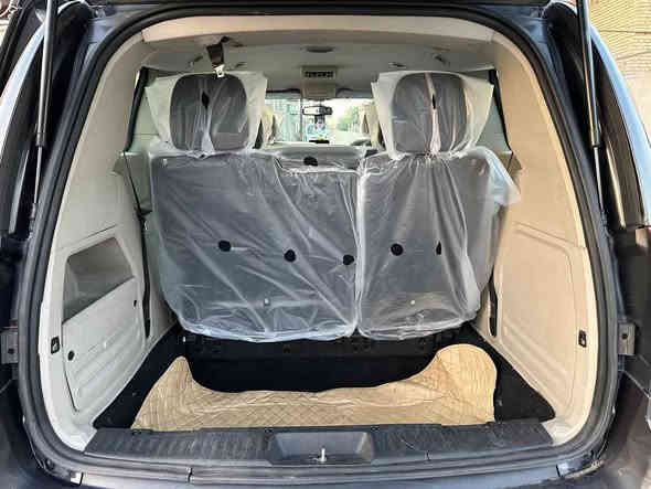 #بيع-مستعجل دوج كرفان مديل ٢٠١٦ حادثهه جاملغ خلفي بدون دواخل سونر مرفق بل منشور 
ثلاث قطع تبريد كامره حساس خلفي شاشه ٧راكب مري كهرباء تحكم ستيرن جهتين نضام كروز سبايدرات بلاد داخل لونين تبريد ثلج تخم تاير صدرجديد السياره كل نقص مبيهه جاهزه ومال بيت ماشيه ١١٢ كيلو 
بالعافيه على الي ياخذها 
السعر ١٥٤
وبيها مجال بصيط العنوان بغداد البلديات 
الرقم*********** بغداد
