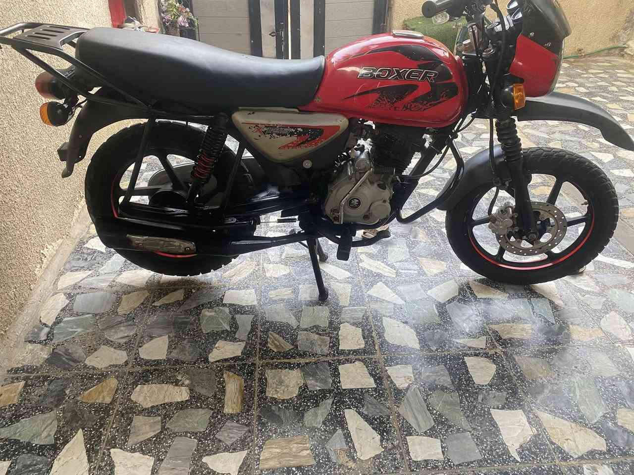 بوكسر مديل 21داجه نضيفه كهرباياتها شغاله نكره سلف دراجه ما مشتغلين بيها ديلفري سعر مليون وشراي نتصل ***********
