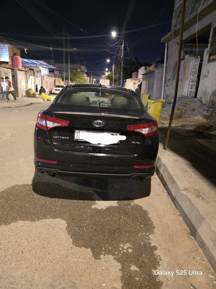 السلام عليكم اخوان بيع مستعجل كيا اوبتيما ادوات ادوات بيها رقم شمالي بيها موديل 15 تيربو 
سياره فول واحلئ من الصور مواصفات وارد خليجي مكينه GDI
حداديه وكير خير من الله  سياره جاهزه ماعدا التبريد نقص تحكم ستيرن، بانوراما سياره مفوله تحكم كير رايدها 53وبيها مجال للطيبين رقم الهاتف *********** البصرة, العراق
