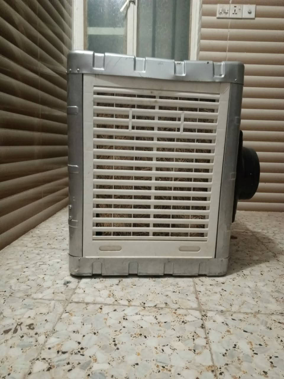 للبيع البياع حي التراث 

مبرده اخت جديد نضافه 100‎%‎ مامستخدمه هواي. السعر 120 وبيها مجال للشراي تفضلو خاص


**إذا كنت صاحب هذا الإعلان وتريد حذفه لأي سبب، رجاءا أرسل رسالة إلى الدعم الفني**