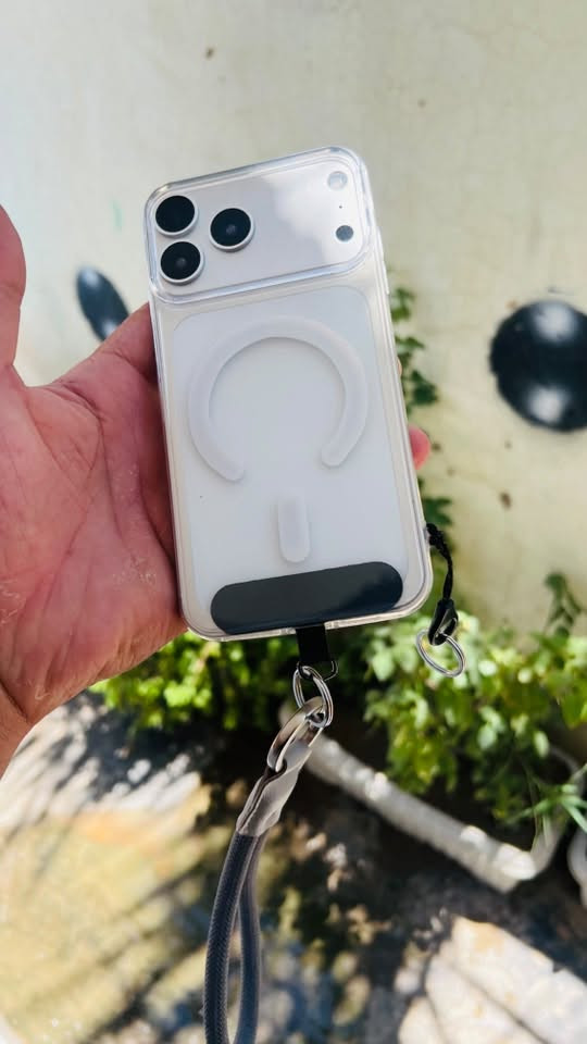 سلام عليكم شباب فون  iPhone Xs Max
محور 17برو تخزين 256/طراز MT552LL/A 

رقم التسلسلي F2LYWKG2KPHC

جهاز ما مفتوح علا أيدي فتحته وحورته بدلت بي بس بطاريه لان جانت 54وبدلته جهاز يخبل وتصويره فول جهاز جان وتر شحنته اصليه وياه لبلاديه واي ستفسار خابروني ***********
     
           مداليه اصليه وياه ((سعر ))(((35,000))

