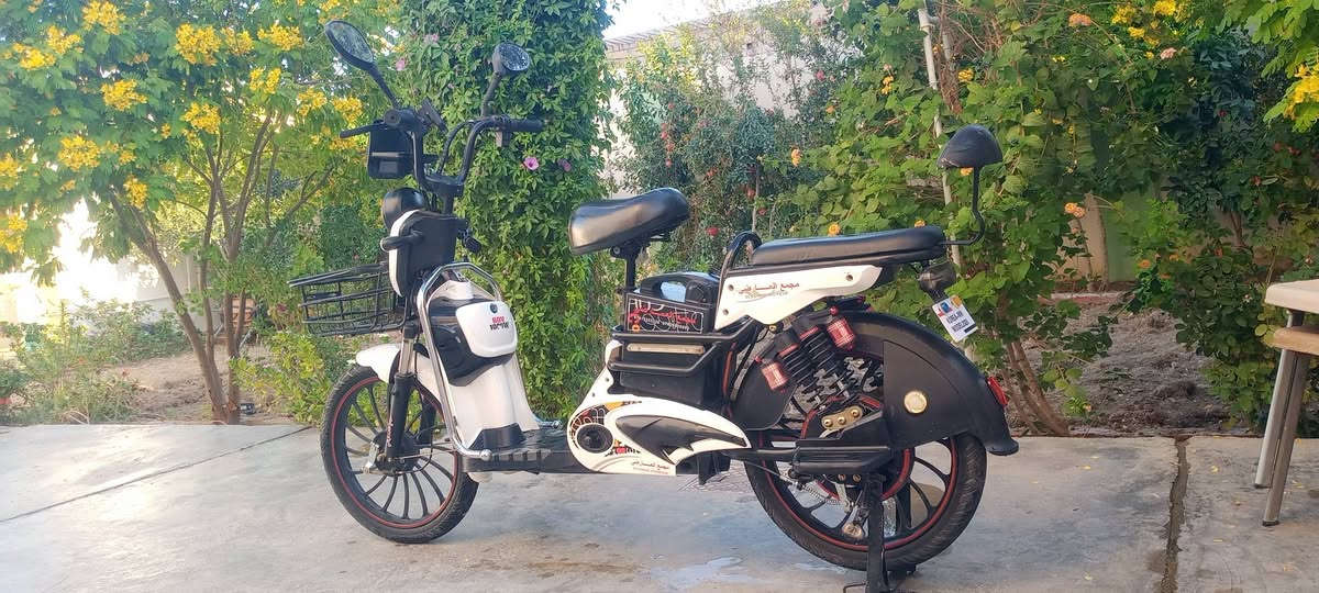 سلام عليكم دراجه SlHللبيع نضيفه فول 5 بطاريات فوال سعر 250 شراي علق واطبلك خاص موجود وستساب ***********
