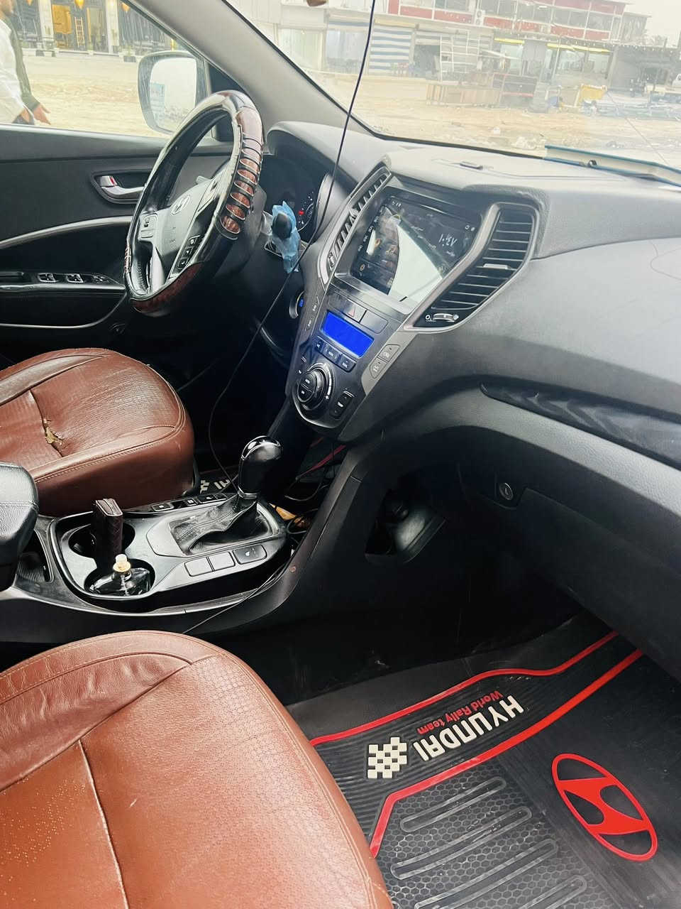 السلام عليكم
للبيع سنتافي موديل 13 

مكفوله من الضربه 

7 راكب 

محرك 6 سلندر 

باسمي تحويل ثاني يوم 

رقمها بغداد 

باسمي تحويل ثاني يوم 

مكاني بغداد المشاهده  قرب كليه الرشيد 

السعر 160 وبيها مجال 

للاتصال عبر الارقام التاليه 

*********** 

***********
