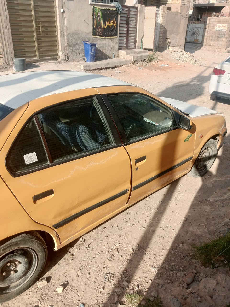 السلام عليكم سمند للبيع موديل 10 كير مكينة تمام كشرها كدامك الصور تبريد جان يشتغل بس هسة طفه وحده   مشطه تعبان يرادلة تجفيت  السيارة تمشي مابيها شئ  يوميه اني اروح واجي بيه كلج جديد   شادله.  كوري الفيحاء  أصلي   رايده 27. بيه مجال.   *********** واتس   موجود
