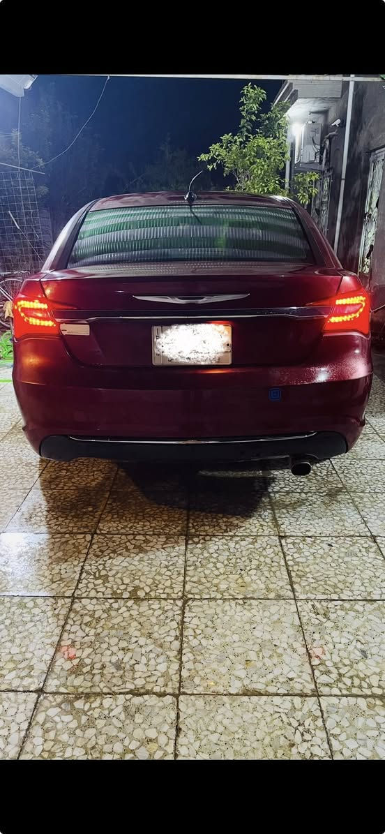 كرايسلر 
C200
سيارة جاهزة كير محرك كهربائيات تدفئة تبريد  
محرك 4سلندر. 2400
السيارة بيها كم قطعة صبغ 
ابيع حزام اثر جراد 
تحويل مباشر 
السعر 70 $ 
***********
مكاني بابل  قرب سيطرة الاثار

