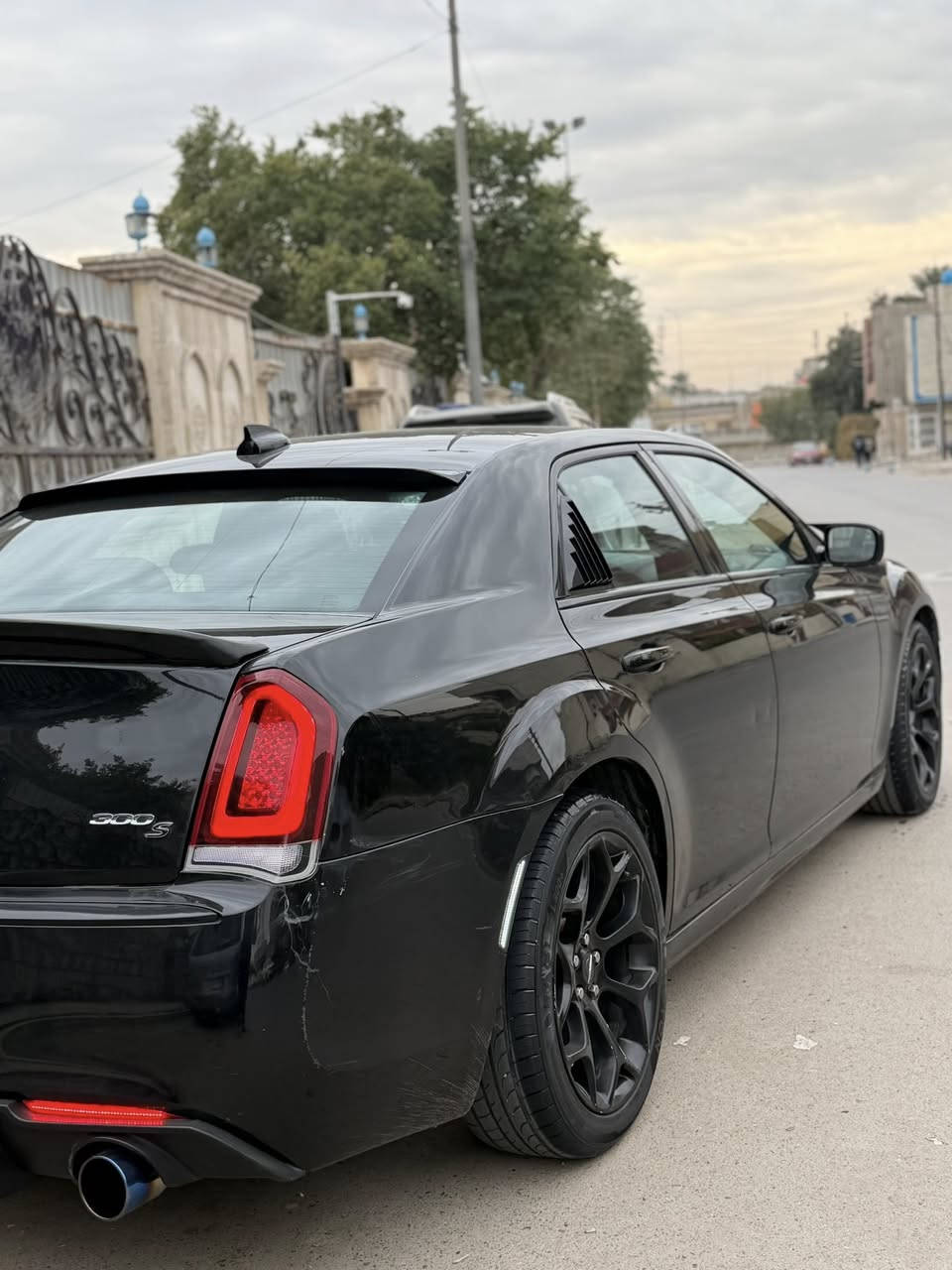 السلام عليكم 
اوباما 2019 S/BLACK السياره بيها ٣قطع تبديل بلادي
+ ٣ قطع صبغ  رقم اربيل باسمي ماشية ٢٣٥الف كيلو 
صور الحادث مرفقة بالمنشور  السعر 200 وبيها مجال 
مكاني بغداد الاعظمية 
***********
***********
