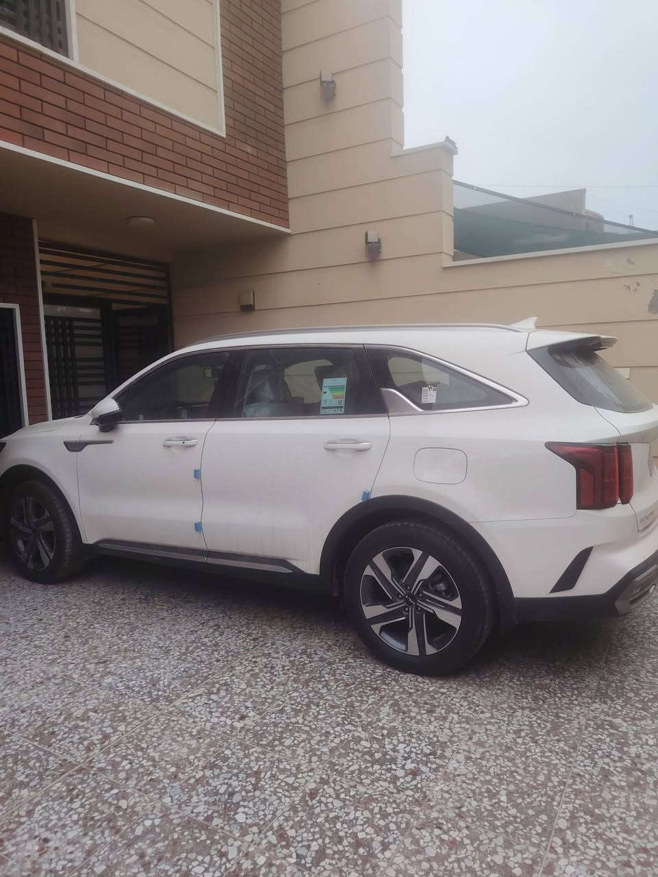 السلام عليكم سورنتو موديل ٢٣ فول مواصفات 4x
معروف ماشية ٥٠٠٠ الف فقط يعني تعتبر زيرو رقم بغداد دولي مكاني بغداد
***********
