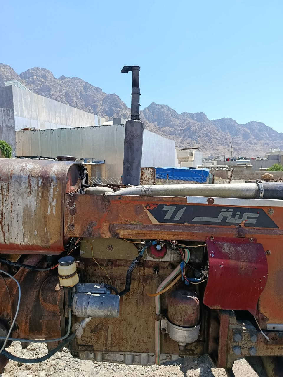 ﷽
عنتر بۆ فرۆشتن   🚜  مۆدێل : 1988

کامل گیانی بەشەرت :

  گێڕ و مەکینە بەشەرت بوخار و دوکەڵ بەشەرت 4 تایەی تازەی لە ژێرە 

مەکینەکە کراوەتە پاوەر و بەشەرت

بانص و دەبۆی تازەی بۆ بەستراوە 

ئیستۆپی وەک بزمار وایە 🔥

شوێن ڕانیە  🏞️

ژ.م :: ***********        35 گەڵڵا و کەمێک معامەلە

ڤایبەر : واتس ئەپ
