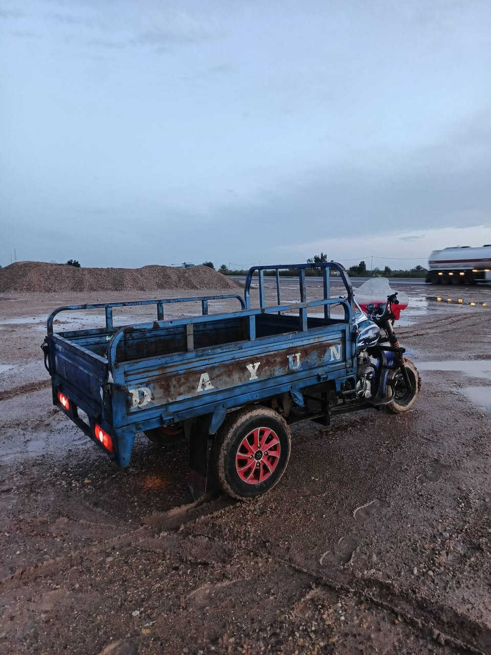 سلام عليكم ستوته للبيع موديل 2015 مابيهه اي نقص مكان واسط تقاطع الزبيديه للستفسار اتصل ***********
