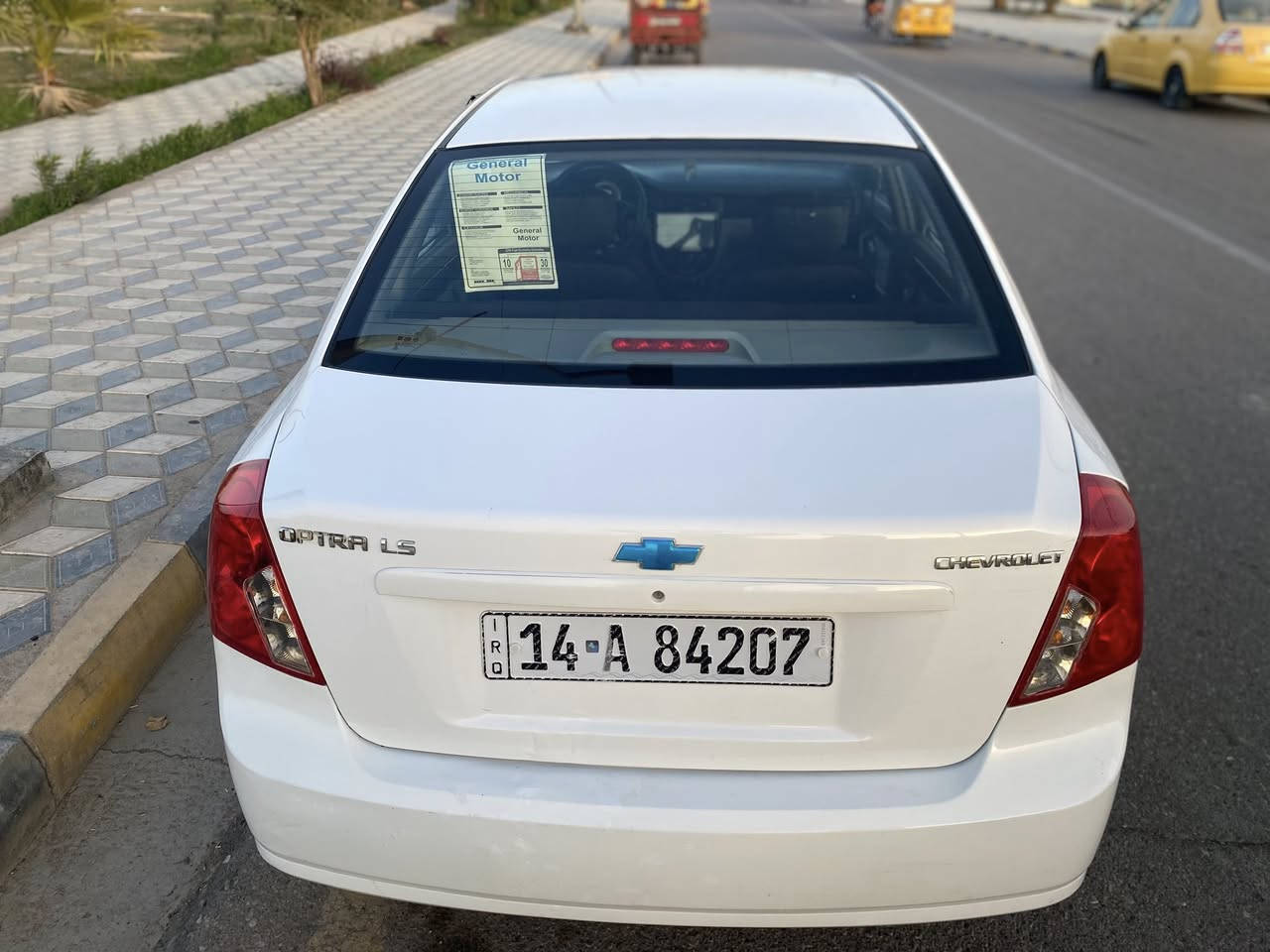 السلام عليكم أوبترا 2011 ارقام وسنويه جدد كير ومكينه جدد هسه شادهن فقط جاملغ امامي مبدل بدون حادث او دواخل حداديه 100‎%‎ تبريد ثلج  طخم ويل وطخم تاير جديد السياره ما بيها اي نقص وجاهزه للأخير للأسفسار اكثر *********** اتصال فقط ما ارد ع رسائل
