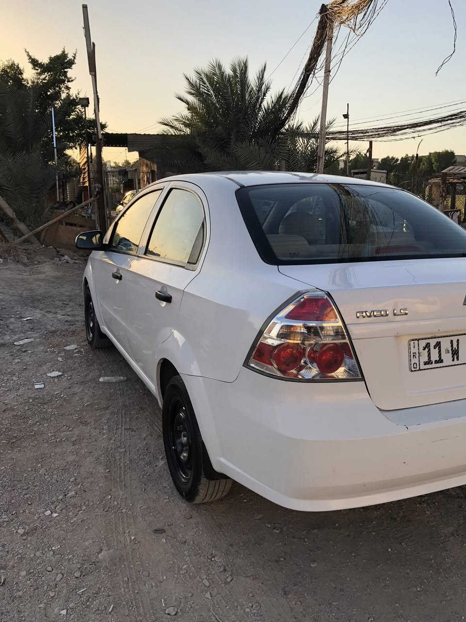 سلام عليكم اڤيو مكينه مفتوح مديل 2011 السعر 85 وبيه مجال 
***********
