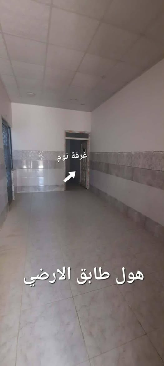 دار سكني للايجـــــــــــار: 
100/متر طابق ونص 
حي الانتصار شارع 60
بالقرب من جامع الغرباء 
((بناء حديث)) 
مكتب المهندسين للعقـــــــــار 
برهان 
***********
***********
