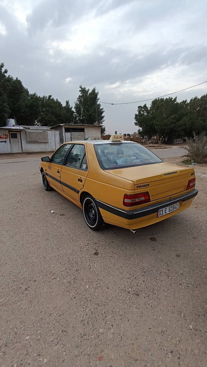 بيجو لميس 13 جاهزه للشارع
 ( ارضيه وتنته وكشنات وبطانه جدد مكينه كير تبريد كله جاهز تخم تاير لايت زنون درام شفات باتري جويتر قوايش جدد نوزلات اكسنت جدد)  
سعر 32 
واتساب ***********
