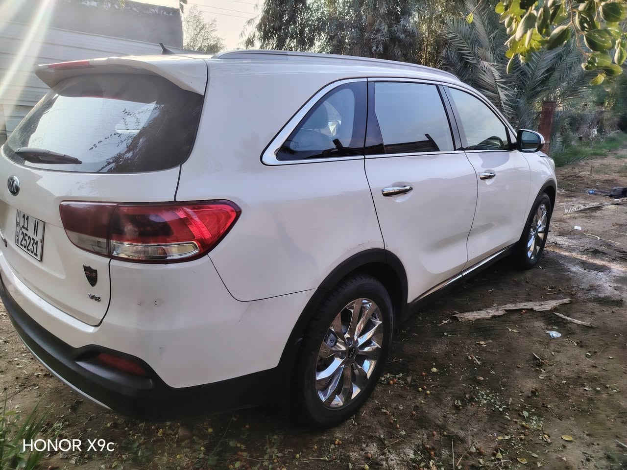 السلام عليكم سورنتو 16 بغداد رقم انكليزي بسمي للبيع فقط السياره خير من الله بصمه تحكم ستيرن كشنات جلد كهربايات 6  ستندر السياره حته ماشيه هواي وكدامك الشاشه وشوفه تخم تاير مال بيت وضررهه هذه بل سنوار بين سعر ٢١٥ وبيه مجال رقم تلفون *********** شكرا لكم والحب تفاصيل أكثر رقمي موجود
