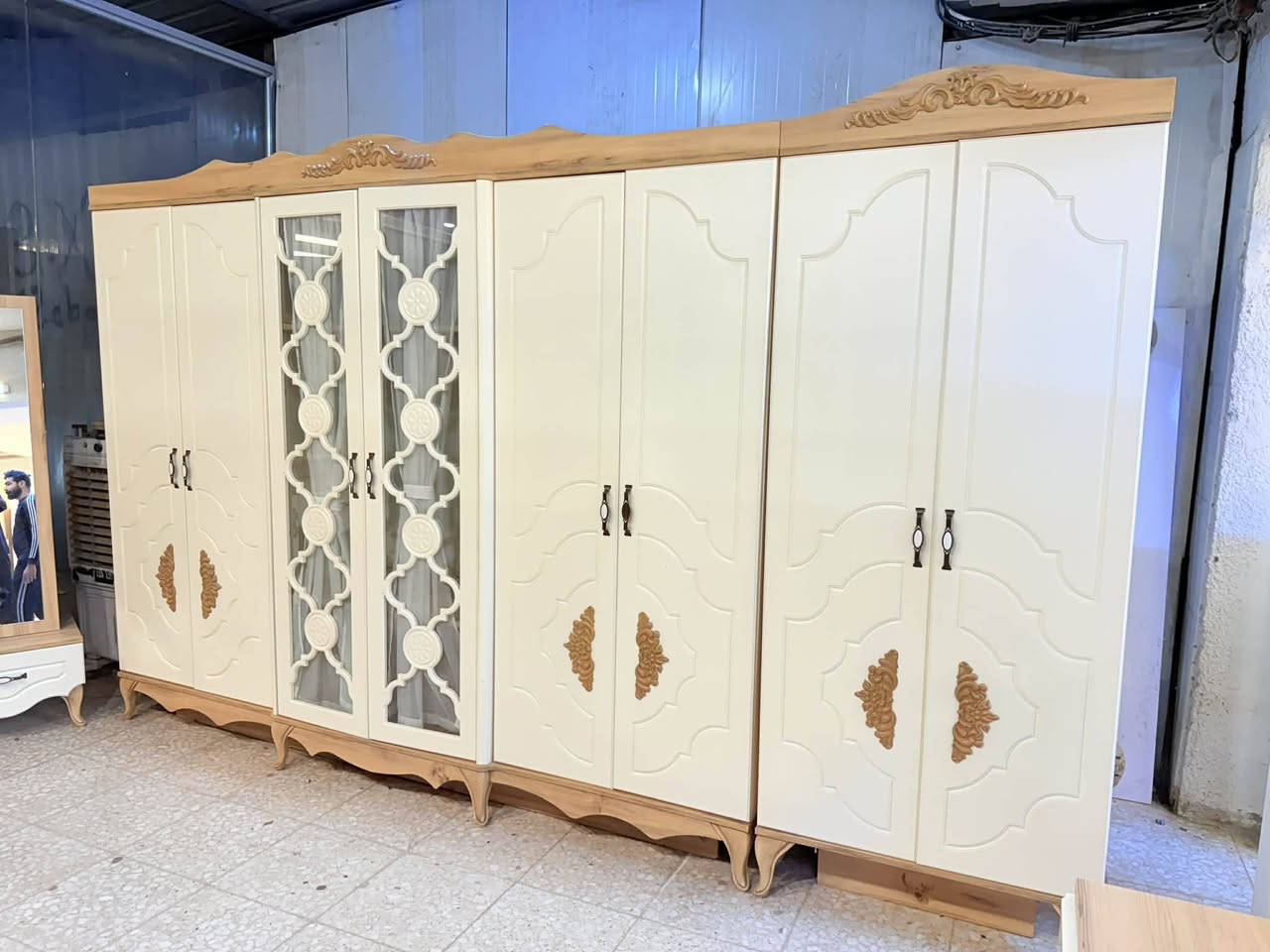 ✨ غرفة تركي 🇹🇷 تركي اصلي 9قطع
نظام ابواب 
سرير مخزن عملي 
 قماش وتر بروف أصلي
✨ نظافة 90/💯
السعر  / مليون و٣٠٠
 شد ونقل مجاني داخل بغداد
توصيل للمحافظات بأسعار رمزية


**إذا كنت صاحب هذا الإعلان وتريد حذفه لأي سبب، رجاءا أرسل رسالة إلى الدعم الفني**