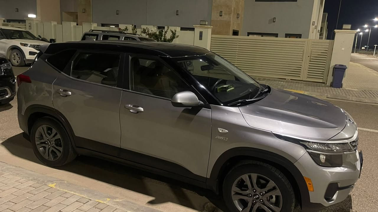 كيا سلتوز ٢٠٢١
وارد امريكي لسياره مكفوله من لصبغ وبدون ايرباك وبدون شاصي ولغد مجرد طخه بسيطه خلف لدعامية الخلفيه  وبيه رصعات حالوب عل قماره وعل بنيد وعل تكم 
مبدل بيه كير AT المرغوب محرك 2000دوش مفتوحه وبيه ضمان من لتبخير ولتنقيص رقم اربيل تريد تحويل او وكاله 
لسعر ١٢٨  
***********
***********
