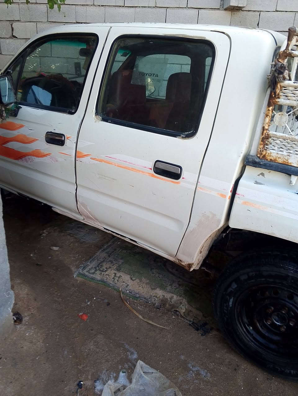 السلام عليكم سيارة بيكم جمرةموديل 1998 للبيع للاستفسار الاتصال على الرقم ***********
