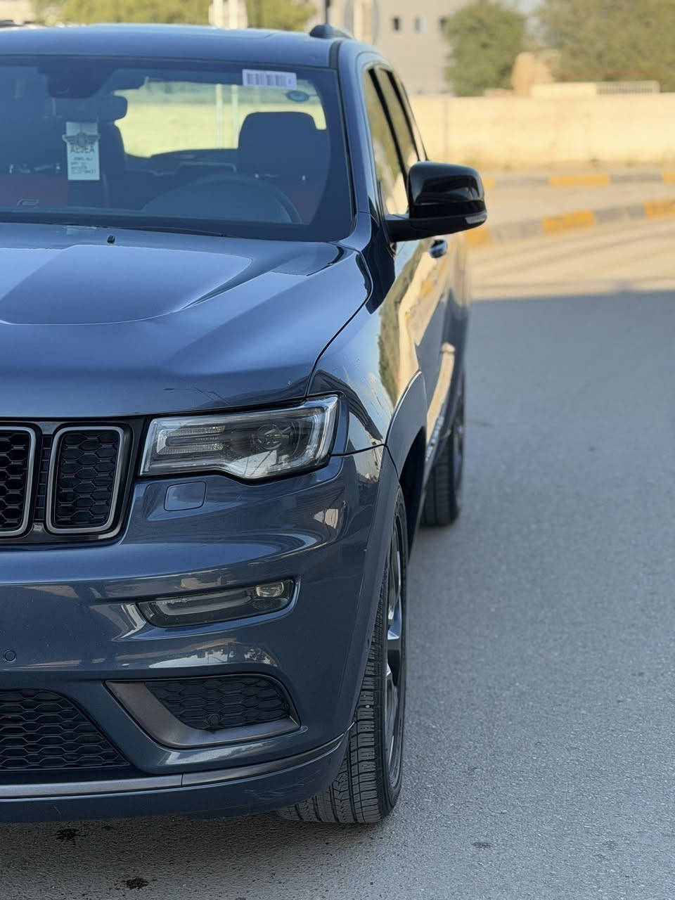 السلام عليكم 
جيب خليجي وكالة هارلم S لون بحري المميزفول الفول للاخير رقم اربيل موديل 2020
داخل احمر
السياره مكفوله بيها بارد صغير بمكانين
بااسمنه تريد تحويل تريد وكالة 
السعر 307 وبيها مجال بسيط 
اي استفسار اتصال على الرقم 
***********
