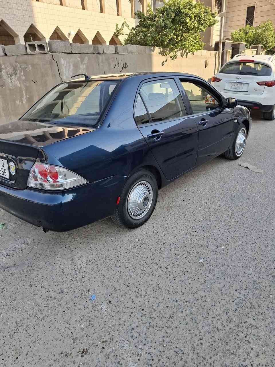 السلام عليكم مرخصت الدمن لانسر خليجي ٢٠٠٩ مكينه قبق اسود السياره مصبوغه جماليه جانت جارده /تخم تاير جديد تبريد ثلج كهربائيات كلهه شغاله اي نقص مابيهه كامله من كل النواحي صدرها حلو شاشه كامره السياره كلش نضيفه  /السياره بسمي سنويه ٣١ /هزه جديده /بغداد الشعب/السعر ٦٧ وبيهه مجال قليل/ملاحظه مامتواجد نت /بلا زحمه موطبلي خاص وتكلي اشبيهه خابر واني خادم /***********@
