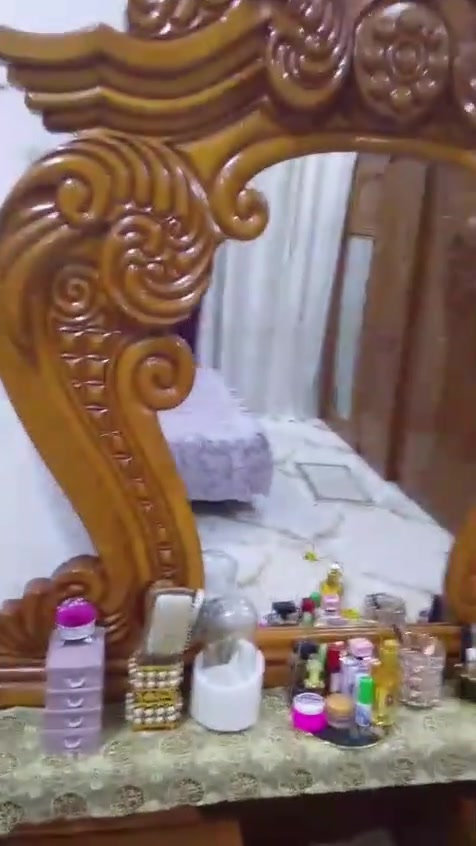 السلام عليكم غرفه صاج ست بيبان غرفه نظيفه والشراي يتصل ***********
