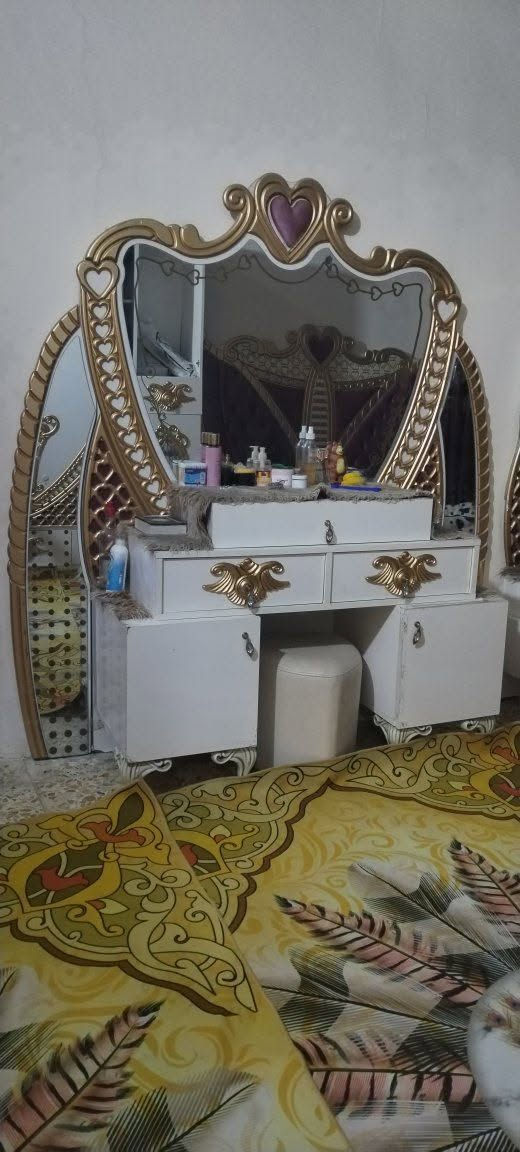 السلام عليكم
غرفة تركيه للبيع الضرر بالكنتور يرادله ترتيب سبب مامشدوة صح مفتحه بيبانه السعر 350


**إذا كنت صاحب هذا الإعلان وتريد حذفه لأي سبب، رجاءا أرسل رسالة إلى الدعم الفني**