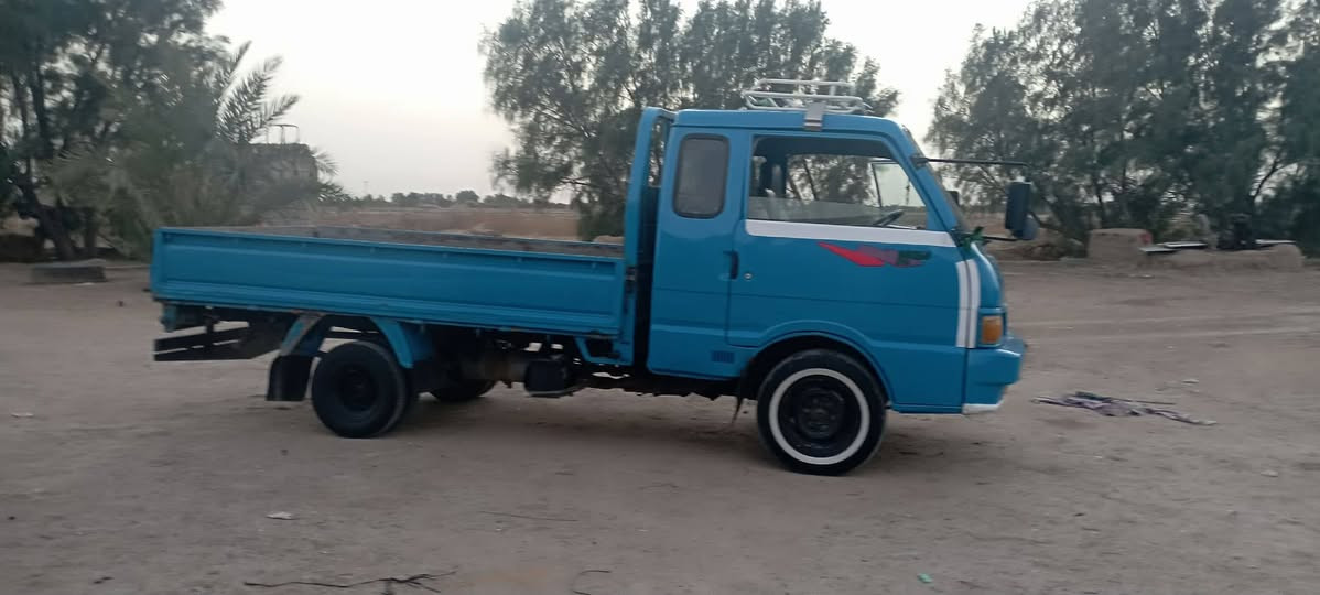 السلام عليكم كيا للبيع موديل 95 رقم كربلاء سنويه لل 2030مصبوغه جماليه فقط سيارة كفاله كير ومكينه وشاصي حداديه تخم تاير باور جديد كهربائيات شغاله سيارة جاهزه 7جنكال السعر 53 وبيها مجال المكان بابل الشوملي للاستفسار اتصل ***********=***********
