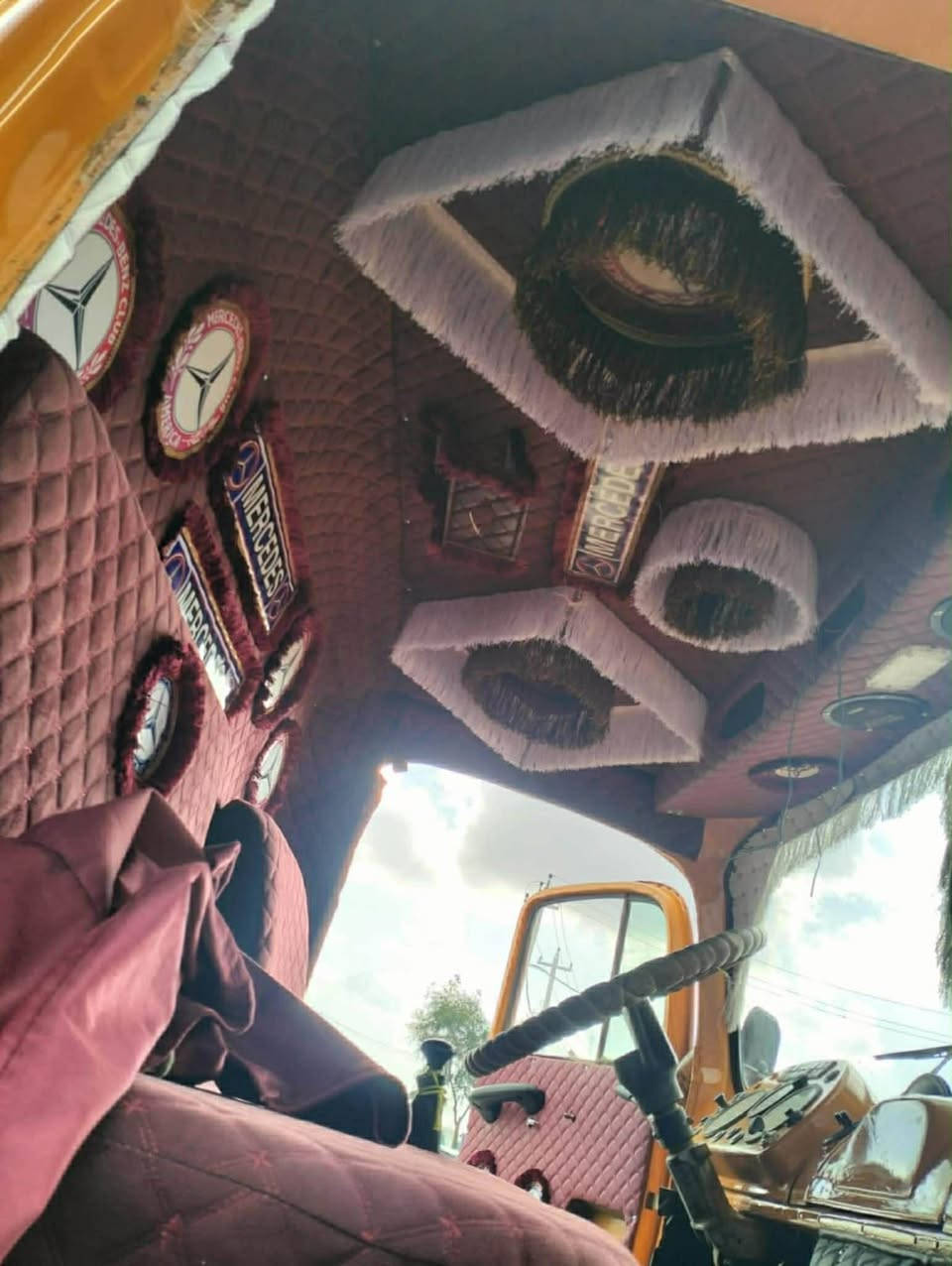 أ قچم البيع موديل81كيرمحرك شرط رقم إنكليزي ***********
***********.
