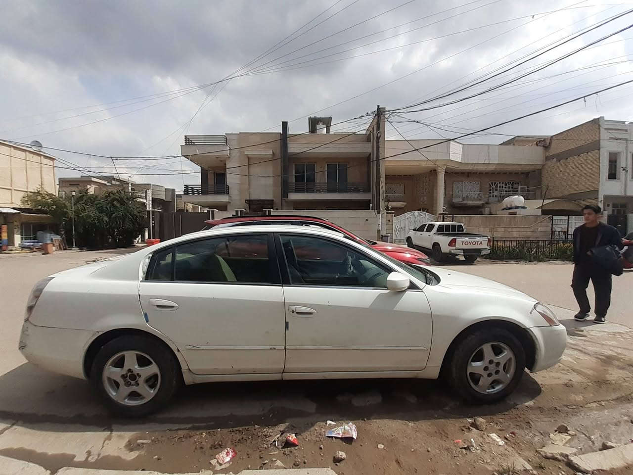 السلام عليكم نيسان التما للبيع موديل ٢٠٠٦ باسمي مكينه وكير وتبريد مكفولات عنواني بغداد  السعر ٥٥ وبيهه مجال للاتصال ***********
