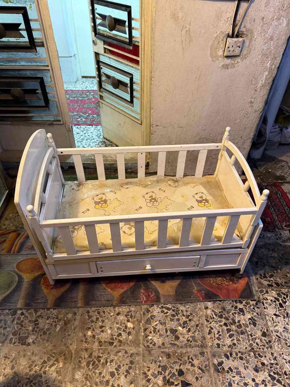 السلام عليكم 
سرير طفل هزاز ضد الماء للبيع 
السعر 25000
للاستفسار الاتصال على الرقم 

***********
