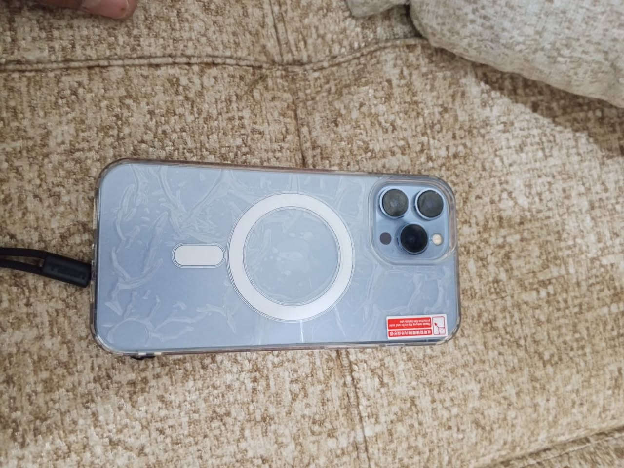 تلفونات. ايفون. ثنين. مع. غراض. كاملة.  ١٣.   كلش. نضيف. واكس. ماكس. مبدل. شاشة. وبطارية.   ثنينهم. مستعجل. على. بيعتهم.  ***********
