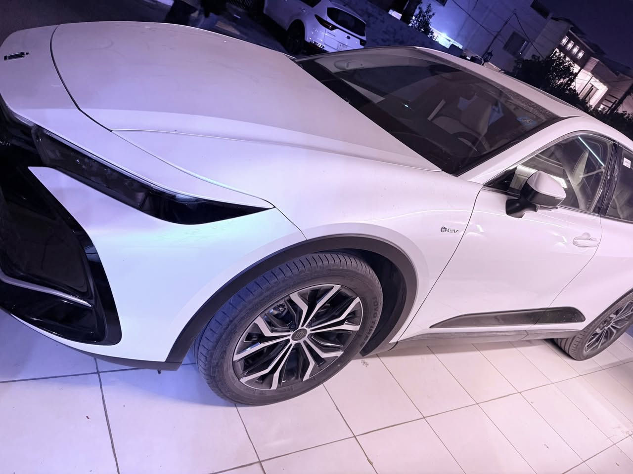 للبيع تويوتا كراون خليجي ياباني وكاله عبداللطيف موديل 2025 لون ابيض رقم بغداد فول مواصفات ومكفوله كفاله عامه من جميع النواحي بصمه ومحرك2500 بانزين هايبرد وفتحه وجلد وكشنات جلد وبرده خلفيه وتدفئه تبريد وشاحن وايرلس ومري كهرباءوترحيب ورادارات وبعد مواصفات اخرى السعر 35 مكاني السيديه  ***********
