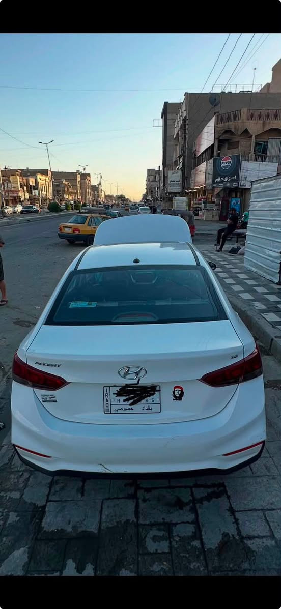السلام عليكم للبيع اكسنت موديل ٢٠٢٠ فول موصفات بيها قليل بارد ماشيه 117 مرقم بغداد السعر ١١٨ وبيها مجال للاستفسار على رقم ***********
