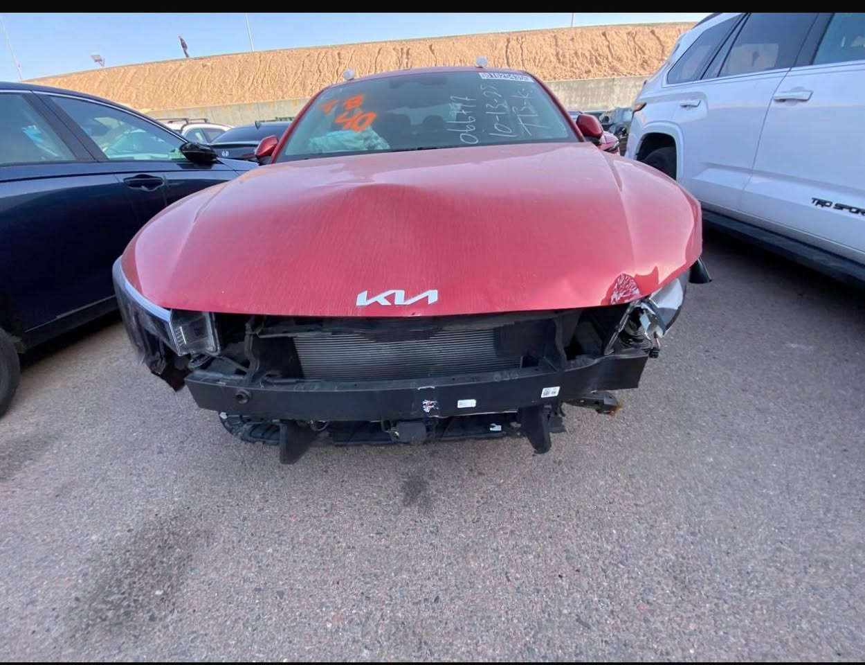 السلام عليكم للبيع بأسمي تبديل دعاميه إماميه وتصليح جاملغ امامي اليسار صور الحادث بالمنشور السعر 155 وبيه مجال *********** ايرباك دشبول ودركه
