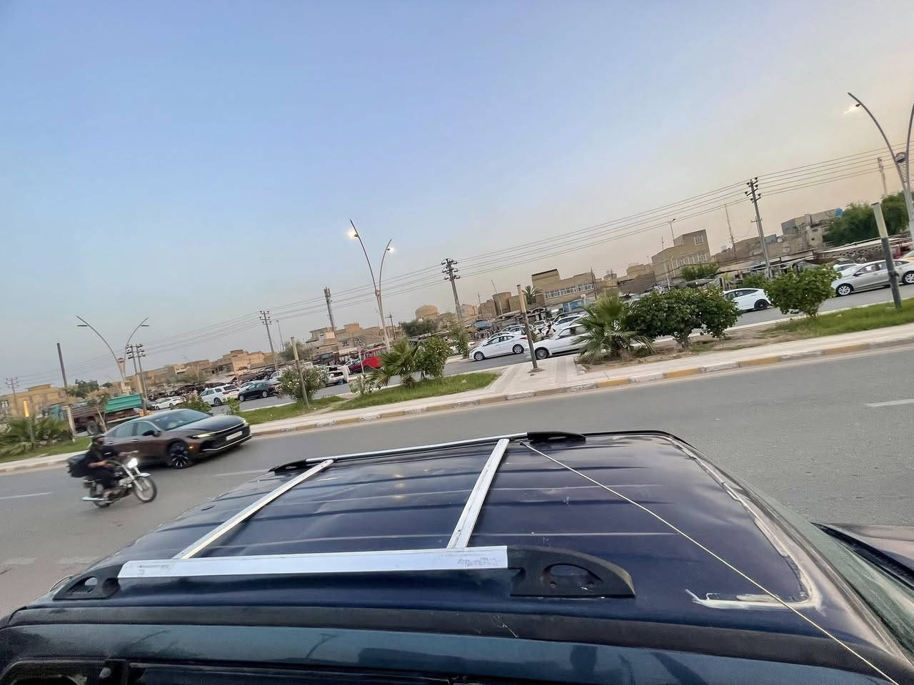 السلام عليكم  للبيع او مراوس زازوكي موديل ١٩٩٤ رقم بغداد الماني راعيه ماواصله اكفلك سرقه وعشاير محرك كير ونجي ٦ سلندر حداديه تخم تاير كهربائيات كله شغال سياره جاهزه بمعنى الكلمه والسياره احلا من الصور بهواي مكان ناصريه مركز السعر ١٧ وبيه مجال 
رقم***********
رقم***********
