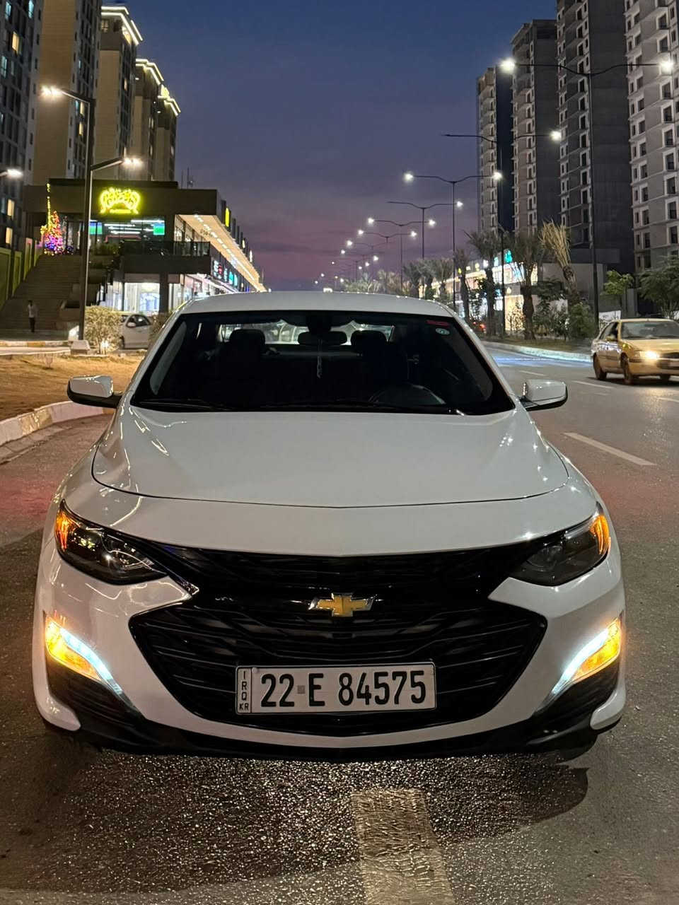 • ماليبو موديل ٢٢ وارد
• حادثها صفحة جانب السايق اربع قطع بابين تبديل اصلي وجاملغات امامي وخلفي بارد 
• ماشية ٥٥ سيارة جاهزة ما ناقصها شي تراي وين متريد 
السيارة اربيل تريد وكالة او تحويل حرة ماكو اي مشكلة 
• سعره 100 وبيه مجال 
وصور الحادث مرفقه بل منشور  
• مكانها بغداد حي الجهاد 
• هاتف ***********
