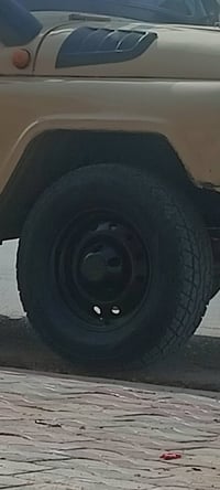 تايرات ١٦ • قطع غيار