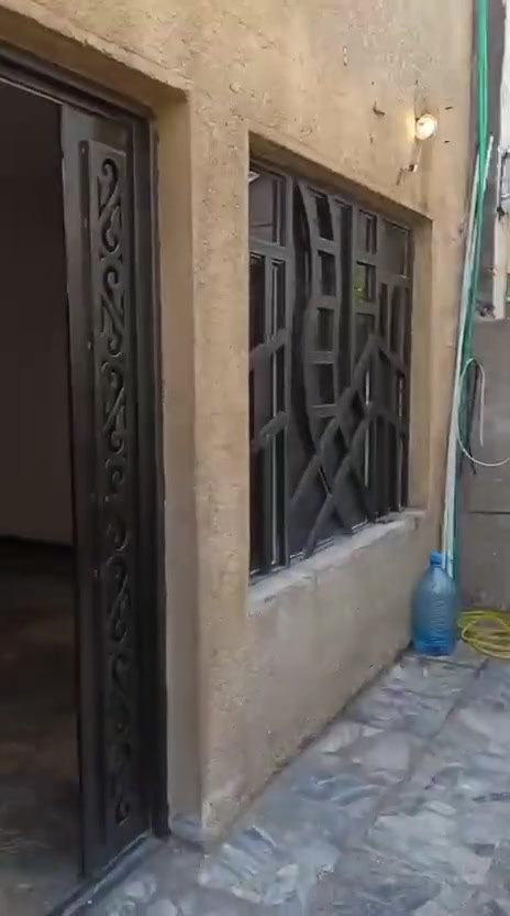 🔥تحية طيبة
🏡 دار للإيجار – 📍 المنصور / حي العربي

✨ موقع مميز قريب من جميع الخدمات 
وقريب من مول المنصور والمطاعم

📐 المساحة: 100م
🔹 طابقين:
الأرضي: صالة، غرفة جلوس، مطبخ، حمام، مخزن
العلوي: غرفتين نوم، حمام، مخزن

للإستفسار واتساب: ***********
