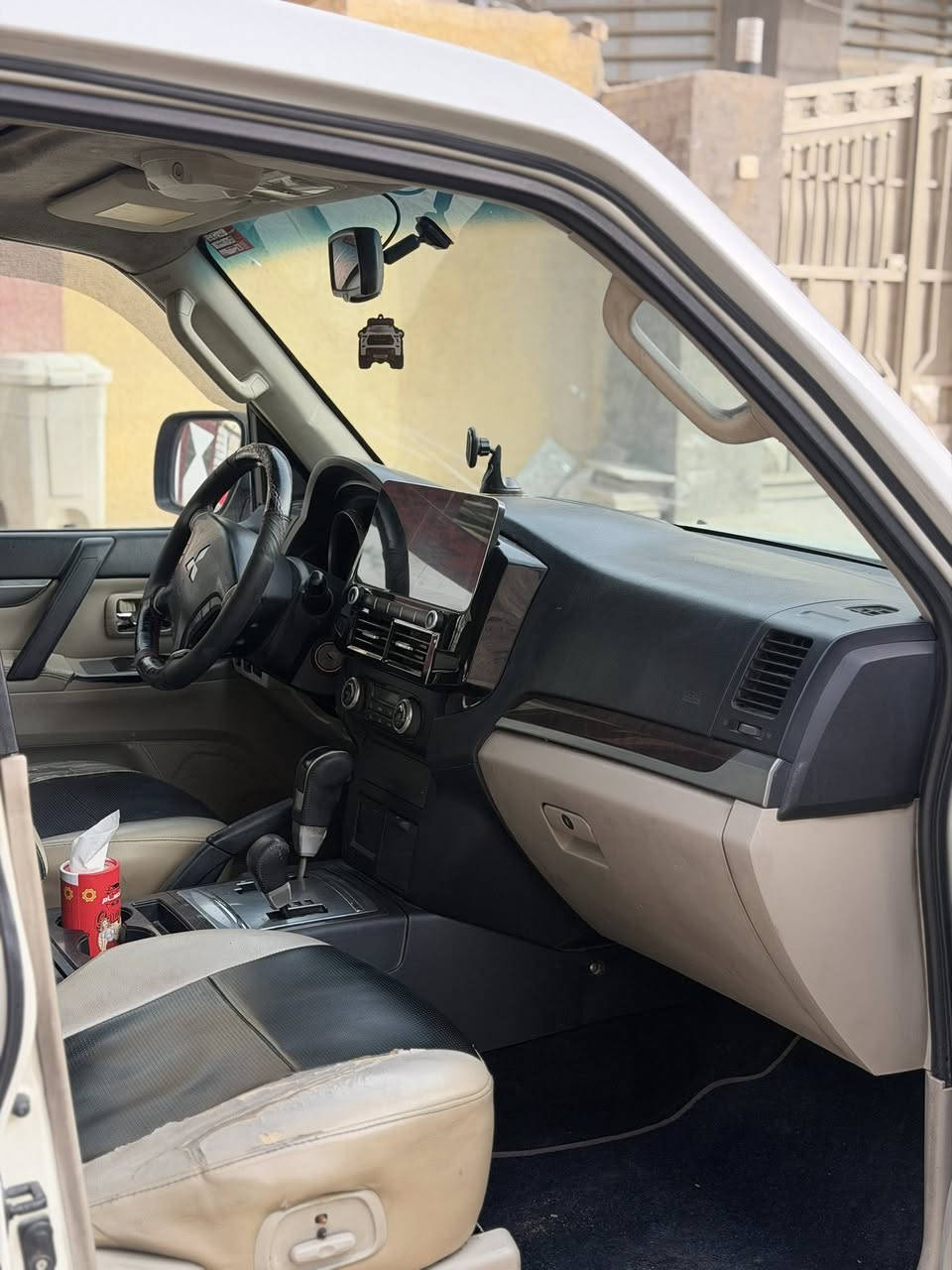 للبيع باجيرو 2011 حبتور فول موصفات كفاله سياره فقط جاملغ امامي صبغ رقم بغداد جاهزه للخير سياره اي نقص مابيها مكينه كير مكفولات سعرها 133 وبيها مجال 
***********
