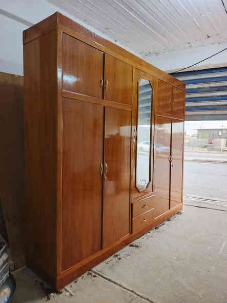 كنتور 5ابواب مستعمل طابقين صاج داخل وخارج صاج حطاطه الرمادي الصوفيه قرب مطعم قصر الابيض السعر 450بي مجال واتساب ***********
