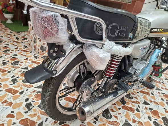 دراجه موديل ٢٣ جديدة حيل للبيع محرك بلادي ١٥٠ كهربائيات شغاله ترايهه يخبل رزانه وشلعه ٧٥٠ وبيها مجال للشراي ***********
