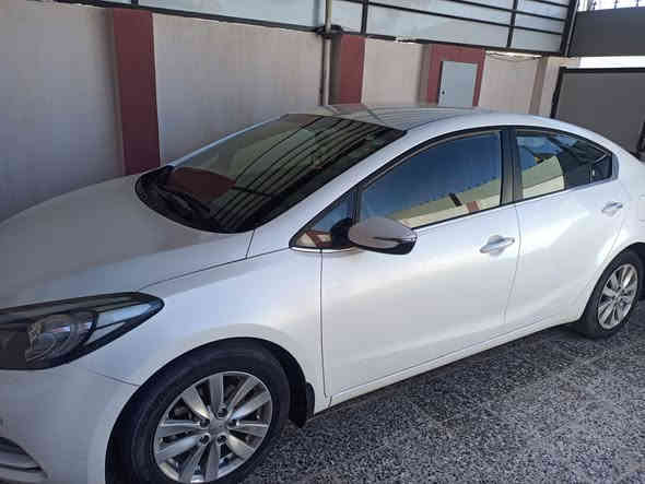 السلام عليكم للبيع
كيا سيراتو ابيض صدفي 2014 مكفوله من صبغ وتبديل رقم اربيل نكليزي  بسمي سنويه 2029 
المواصفات
1- محرك حجم 1600 دوش المرغوب محرك مامفتوح  

تبريد قطعتين امامي وخلفي  
ثلاثة انظمة قيادة نورمال وسبورت + نظام كروز مثبت سرعة 
يدات نيكل ستيل 
حساسات امامية وخلفي
5ويل كب
تحكم ستيرن صوبين
السعر 133
نجف ***********
