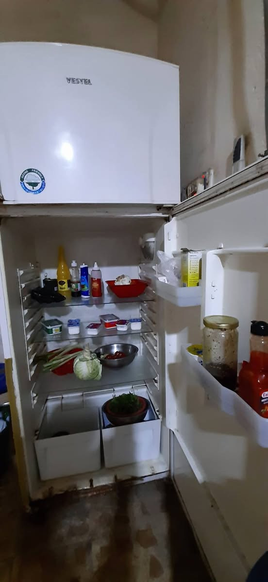 ثلاجة ١٦ قدم للبيع مستعجل
ماطور بلاد شرط التبريد والتجميد والنظافة كما في الصور 
السعر ٨٠ 
العنوان بصرة 
الاتصال على الخاص


**إذا كنت صاحب هذا الإعلان وتريد حذفه لأي سبب، رجاءا أرسل رسالة إلى الدعم الفني**