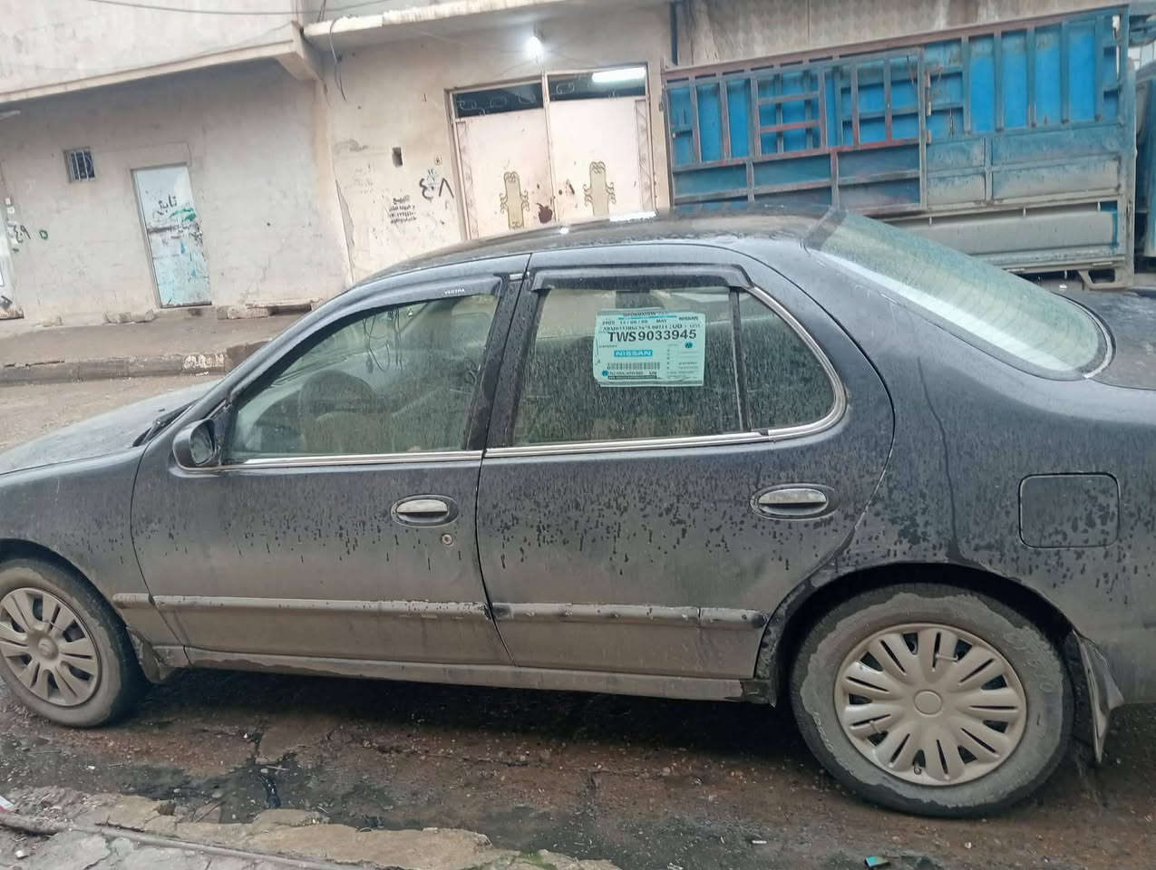 السلام عليكم عندي سياره للبيع نيسان اوتيما موديل 95 محرك كير بشرط كربون بنزين موجود رقم اخضر شرط التحويل تبريد وتدفئه بشرط والسياره نظيفه قشر وطخم وتايات رقم نينوى السعر 28 ورقه وبي مجال وهذا رقمي*********** عنواني كراج الشمال
